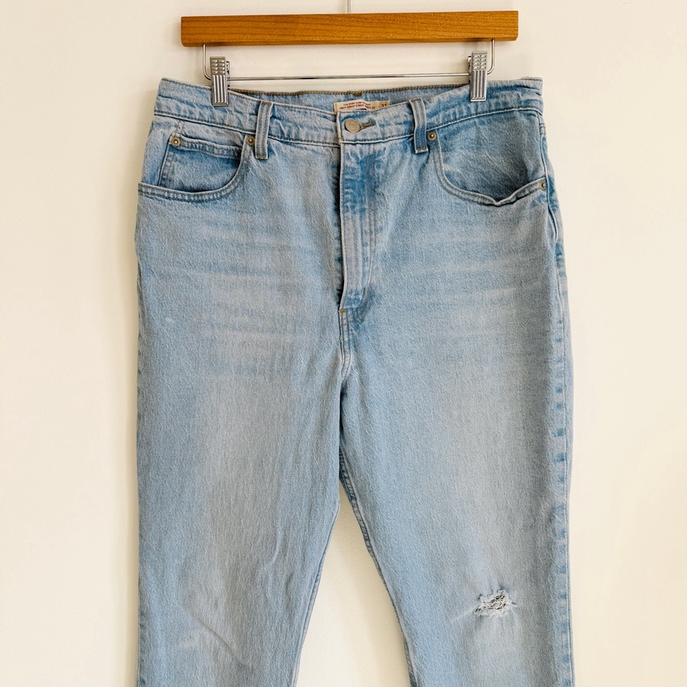 Levi's 70s High Slim Straight Jeans Premium Women's Size 32 Light Blue Denim - Picture 3 of 15